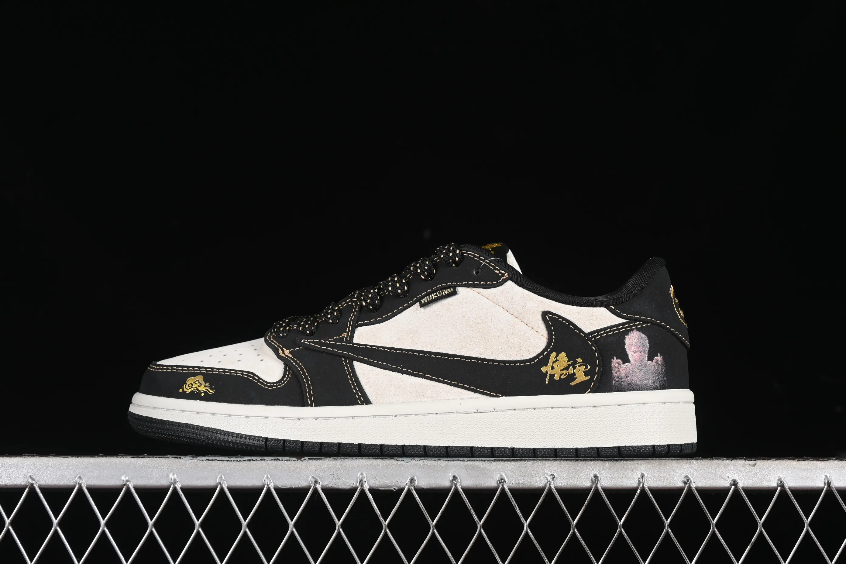 All categories Air Jordan Jordan series basketball shoes Air Jordan 1 Low high-end customized low-top sneakers Travis Scott x Fragment Design x Air Jordan 1 Low OG SP AJ1 Joe 1 Black Wukong joint-Black Wukong low-top cultural casual sneakers CH6336-012